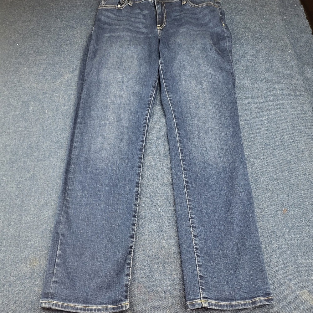Gap Denim Classic Straight Jeans Womens 12/31R Mid Rise Stretch Medium Wash NWT
